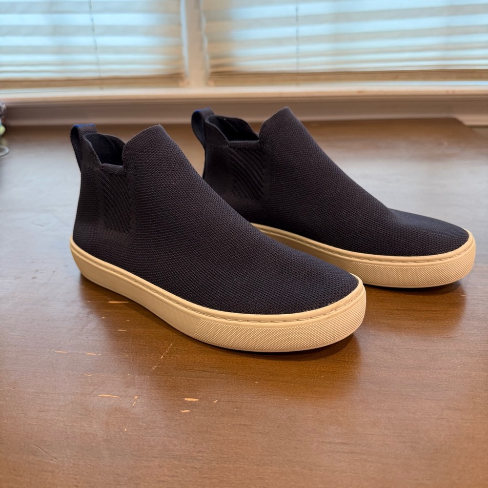 Rothy's The Chelsea Limited Edition Nightfall Dark Navy Blue Sneaker Womens 6.5